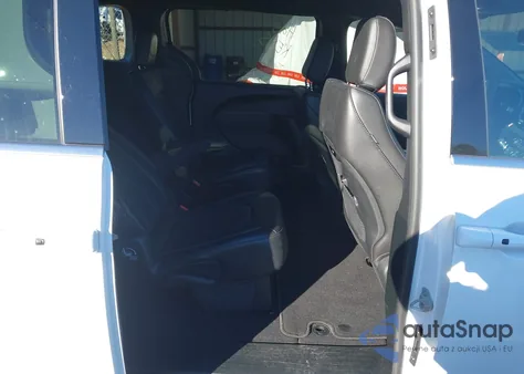 2025 Chrysler Pacifica Select z USA, uszkodzony, nr VIN 2C4RC1BG3SR594901